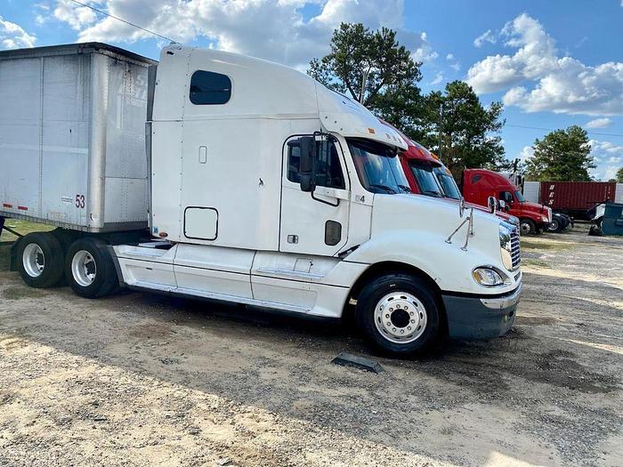 Used 2006 FREIGHTLINER Columbia 120