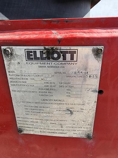 Used 2017 Elliott G85R Sign Crane on 2017 Freightliner M2-106 6x4 Reg Cab Flatbed Truck - MB7599