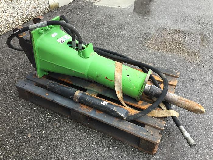 Used 2016 MONTABERT SC 28