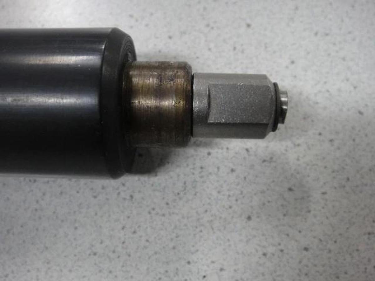 Hamada Ink Idle Roller, 20 1/2" Length