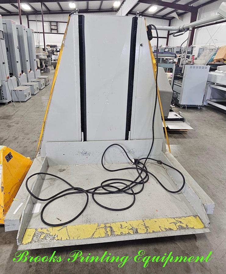 Used Prism L-1000-W3 Lift