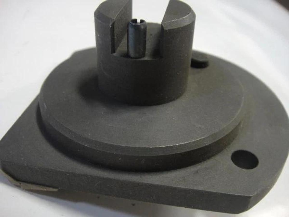 Hamada Dampening Distributor Roller Bracket, Part #G24-45-3