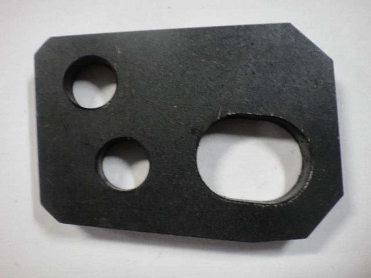 Hamada Distributor Roller Bracket, Part #I24-87-3