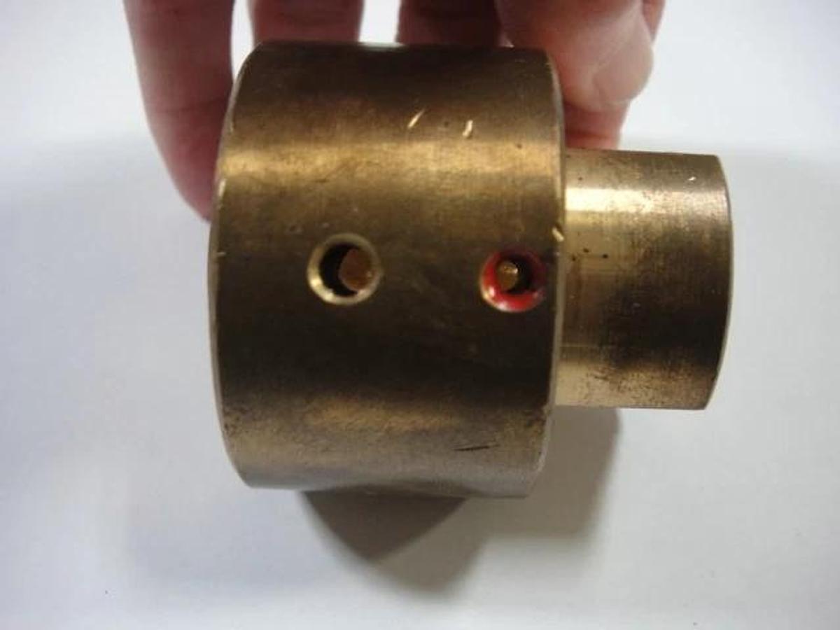 Hamada 600, 700 Ink Fountain Roller Bushing, Part # I02-10-3