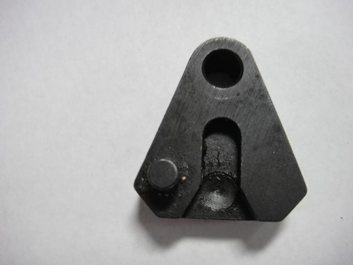 Hamada 800 Dampening Drive Dog, Part #I27-28-1B-3