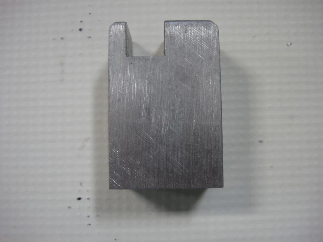 Hamada Front Guide Bracket, Part #CH03-20