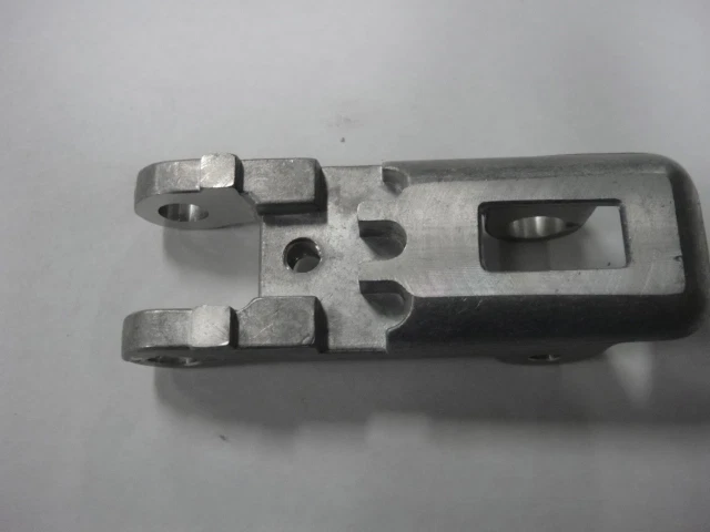 Used Hamada Upper Roller Bracket OPS, Part #H37-20-3