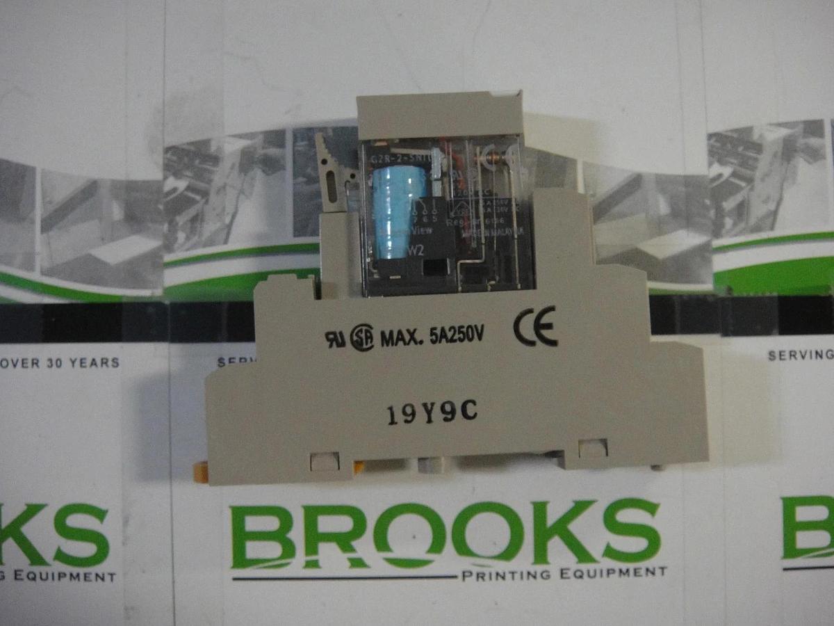 Omron Relay with Base, Part #19Y9C