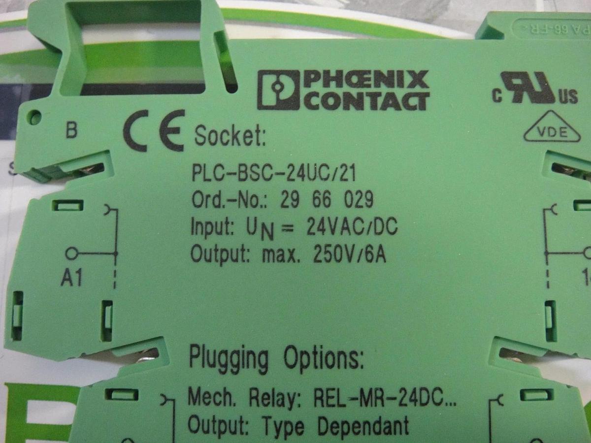 Phoenix Contact Relay Base, Part #PLC-BSC-24UC/21