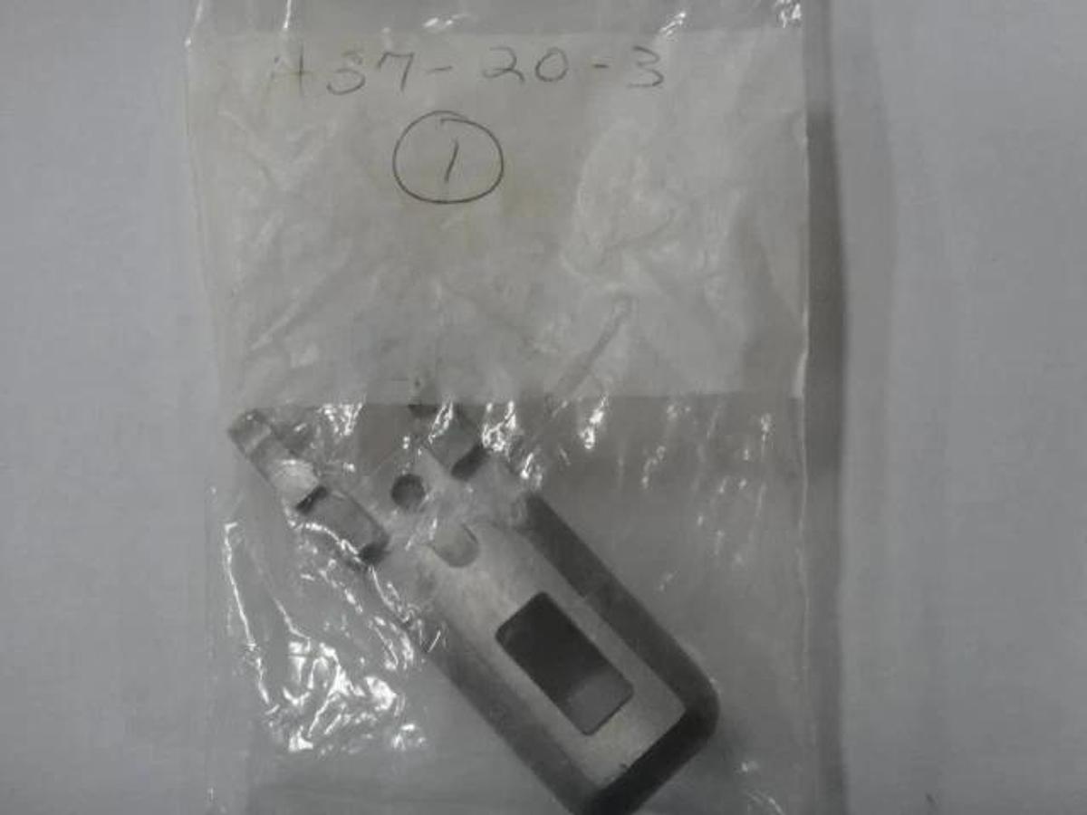 Used Hamada Upper Roller Bracket OPS, Part #H37-20-3