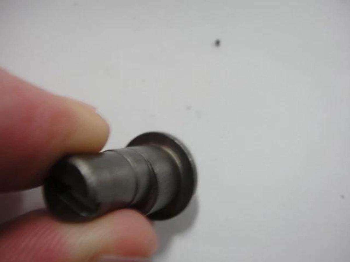 Hamada Eccentric Stud