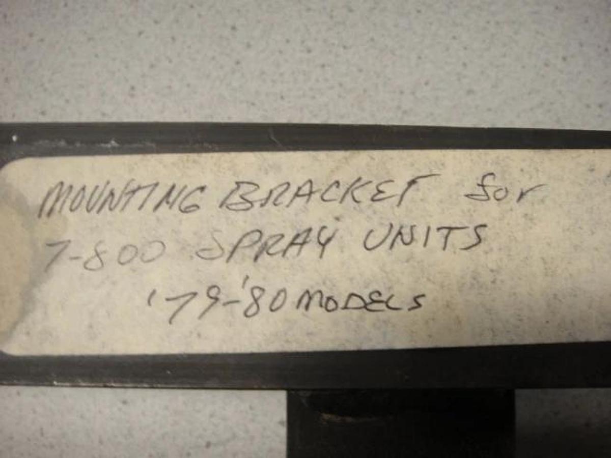 Hamada Mounting Bracket (For 79-80 Model) For Spray Unit