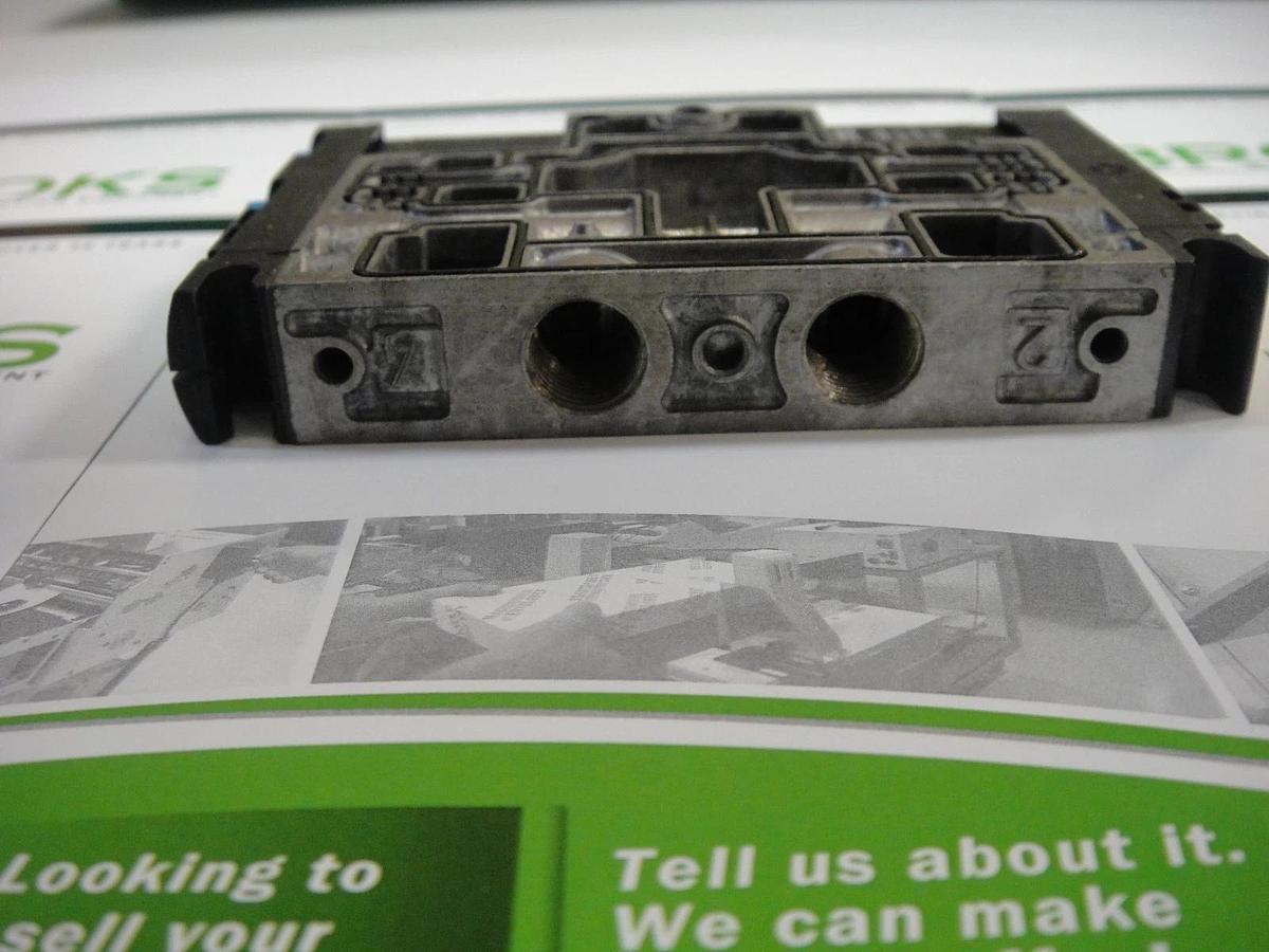 Used Festo Solenoid Valve, Part #CPV14-M1H-2X3015-1/8