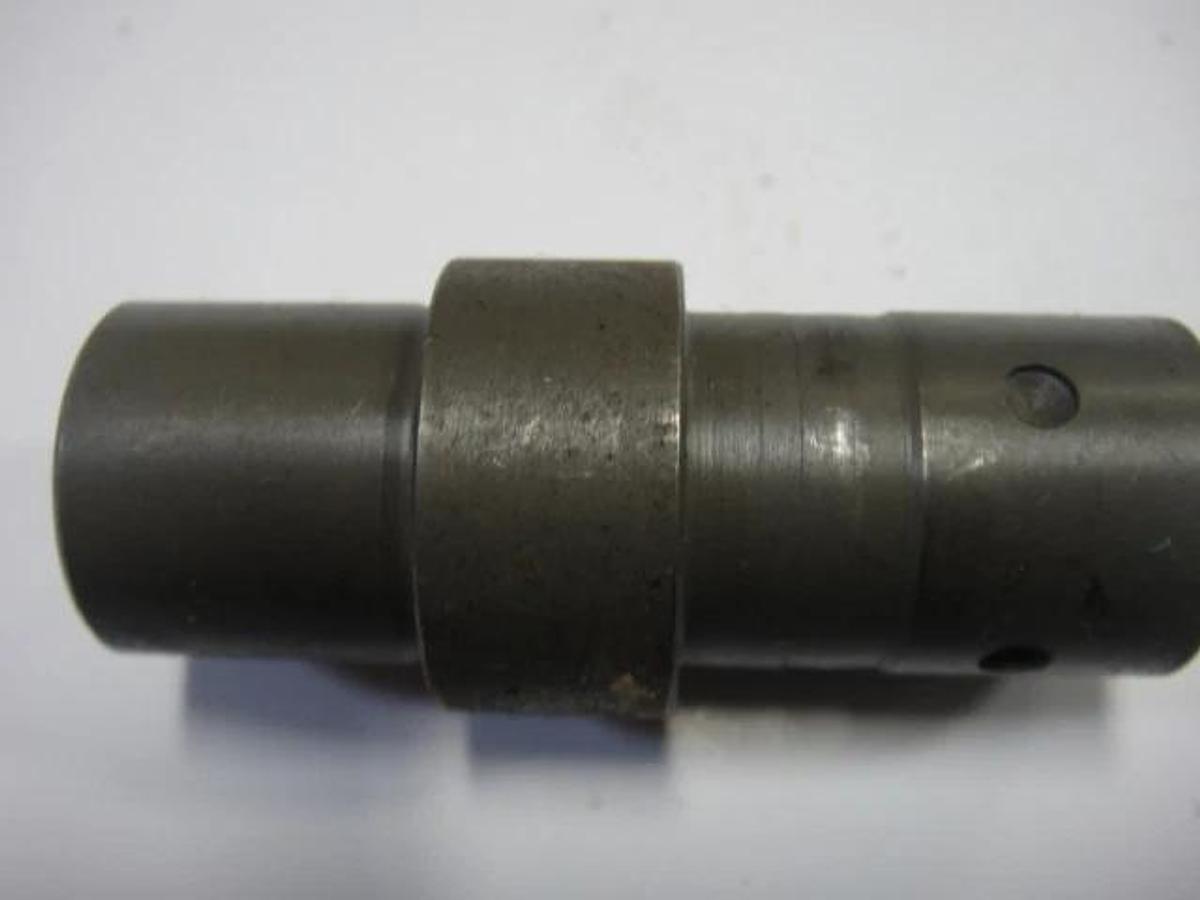 Hamada Form Roller Hub (500, 600, 700, 800DX, 800SX), Part #I18-51-3
