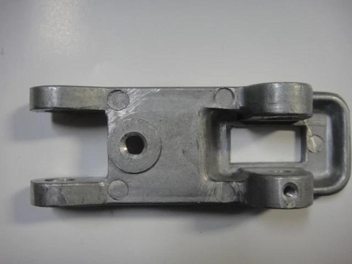 Hamada Upper Roller Bracket (NOPS), Part #H37-21-3