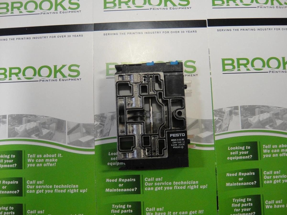 Used Festo Solenoid Valve, Part #CPV14-M1H-2X3015-1/8