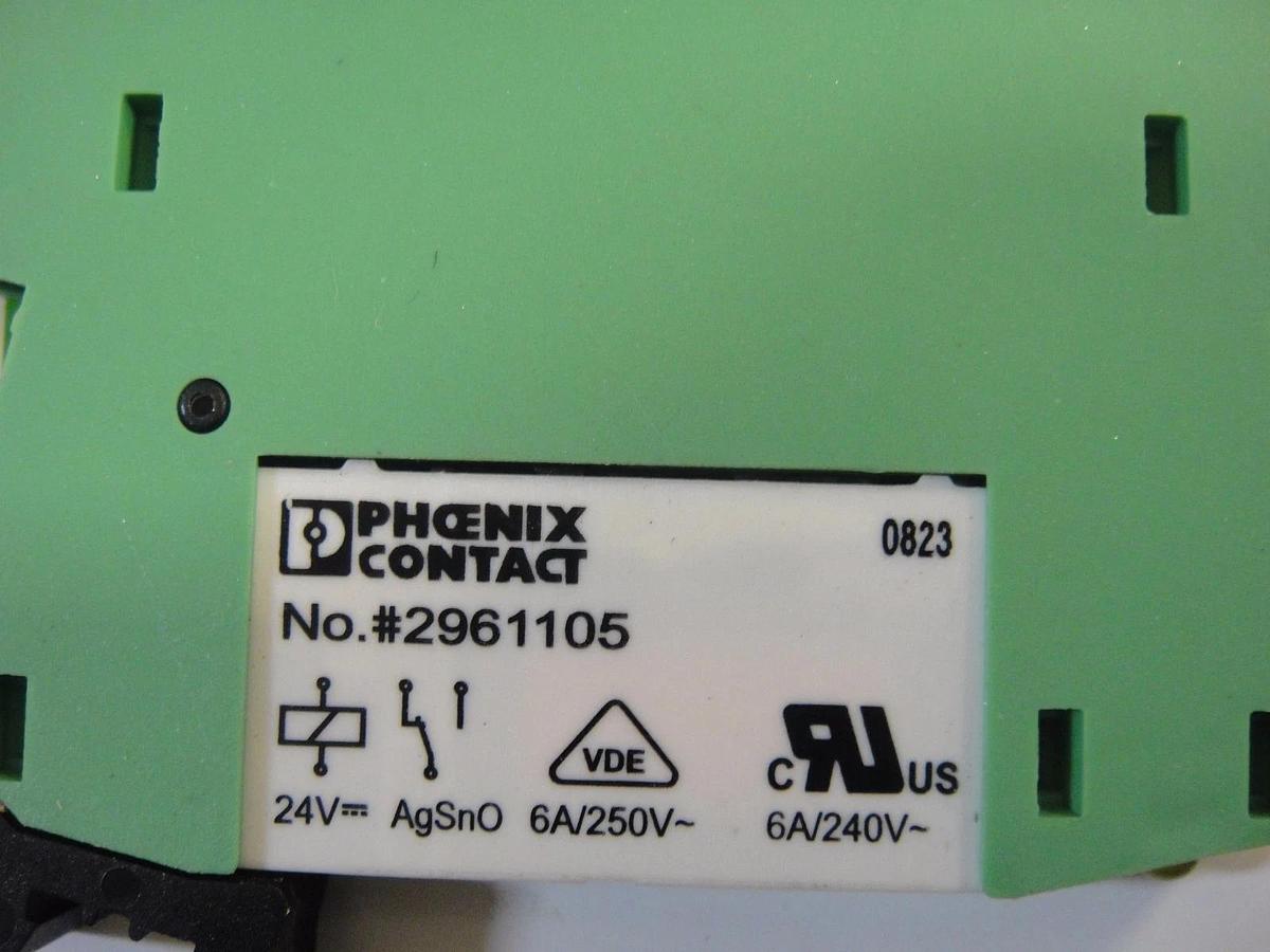 Phoenix Contact Relay Base, Part #PLC-BSC-24UC/21