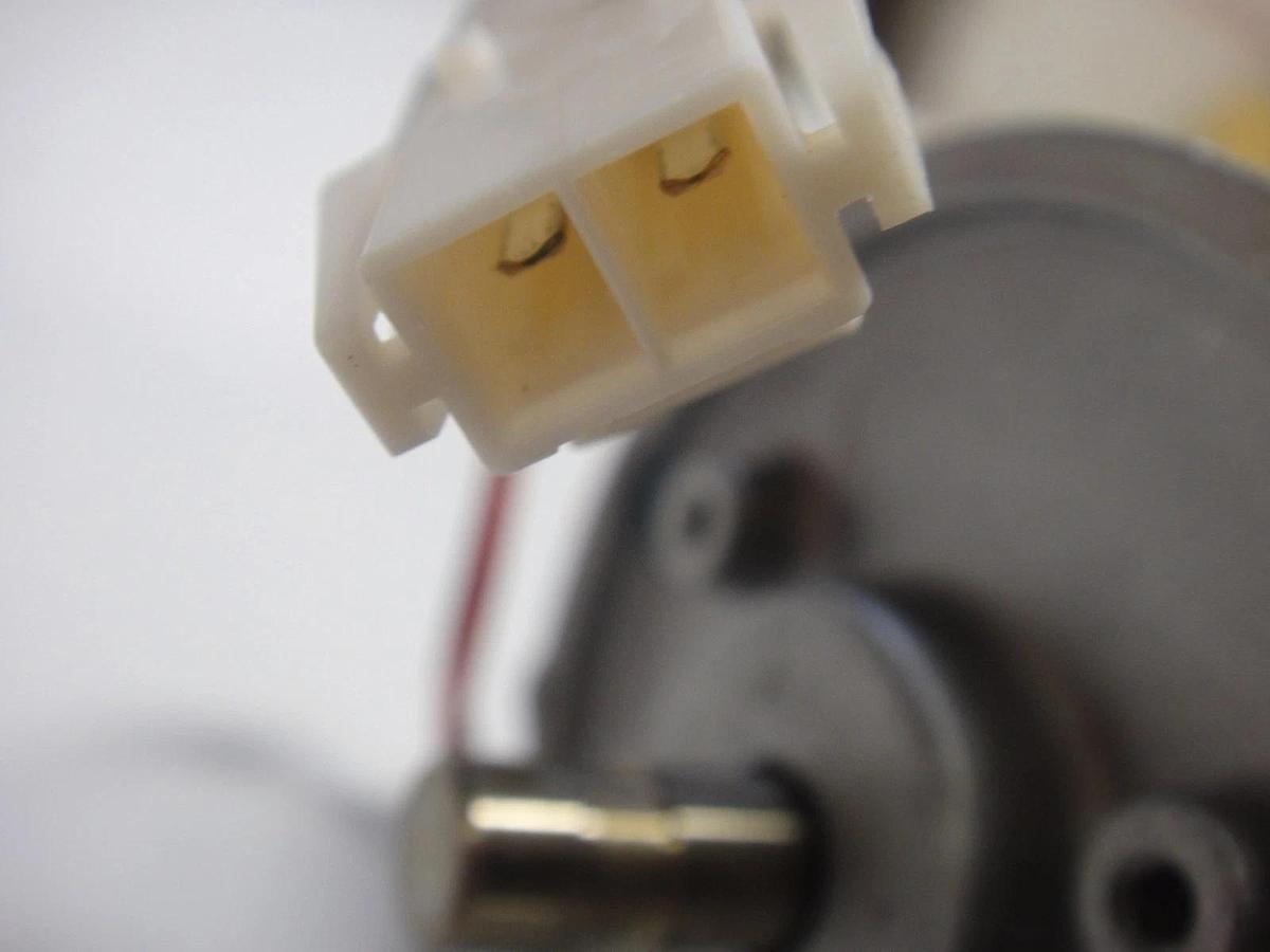 Used Duplo Motor (24V-150rpm), Part #98Y-85162