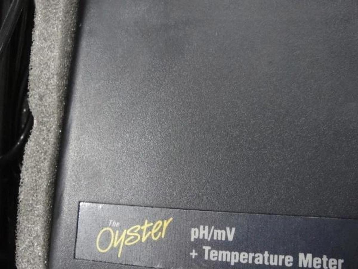 Used Extech Oyster-10 Temperature Meter
