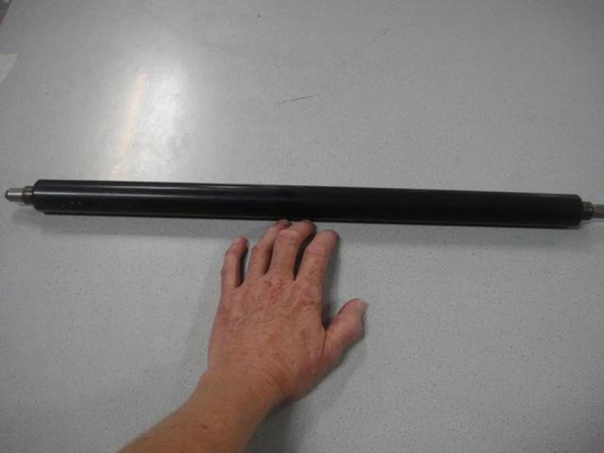 Hamada Ink Idle Roller, 20 1/2" Length