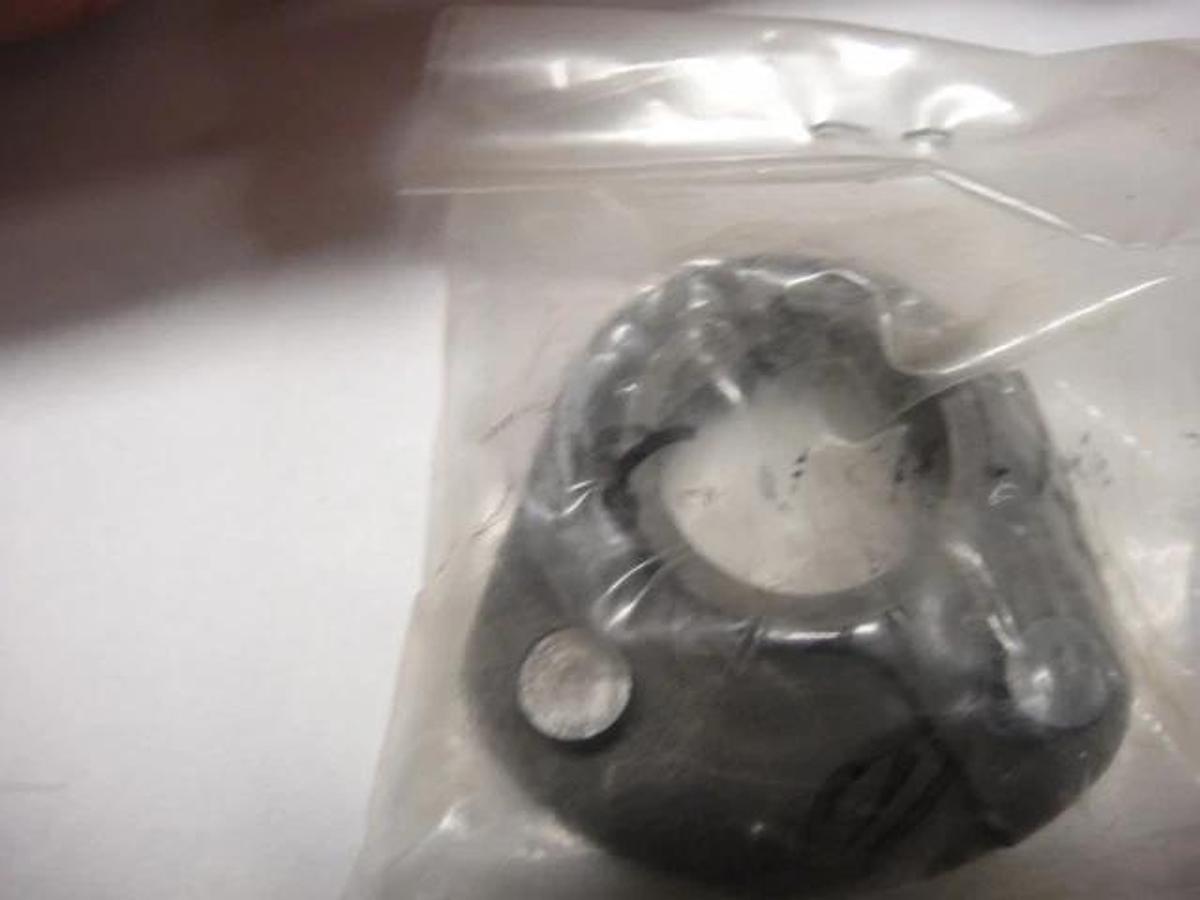 Used Hamada Oscillation Roller Stopper, Part #G26-83-3