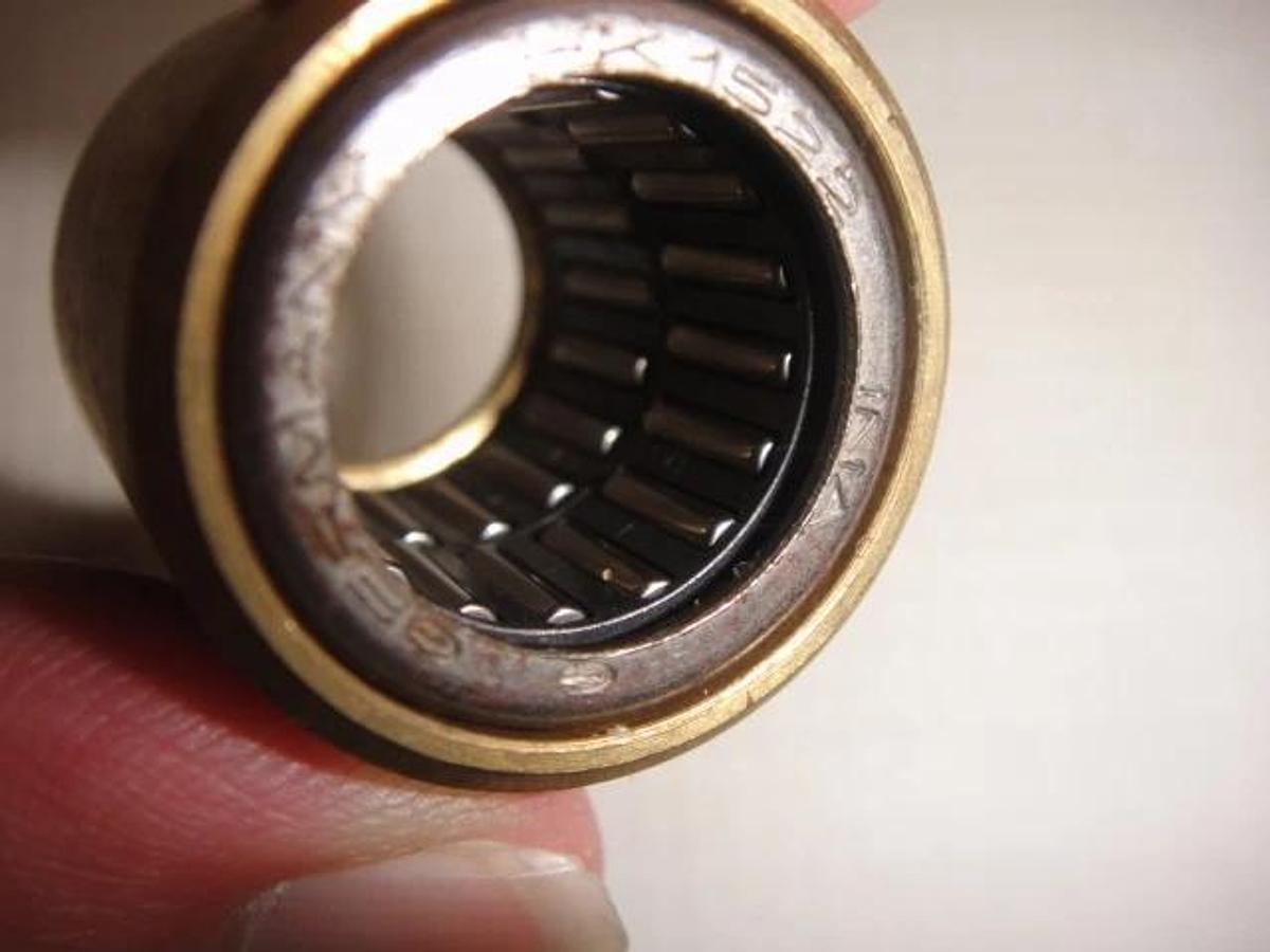 Hamada Roller Bearing With Case, Part #H02-08-1B-3