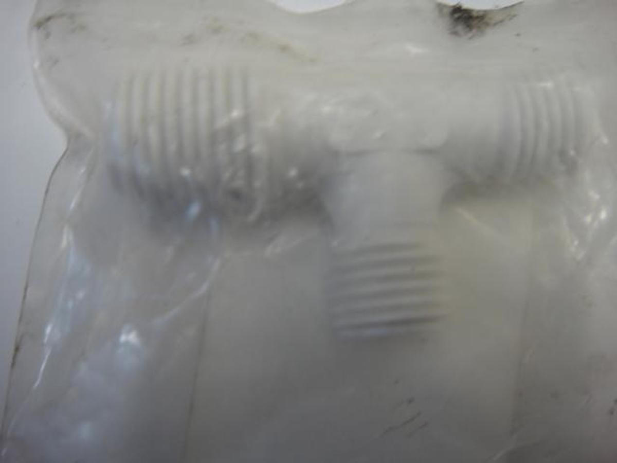 Used T-51 Plastic Tee, Part #1131