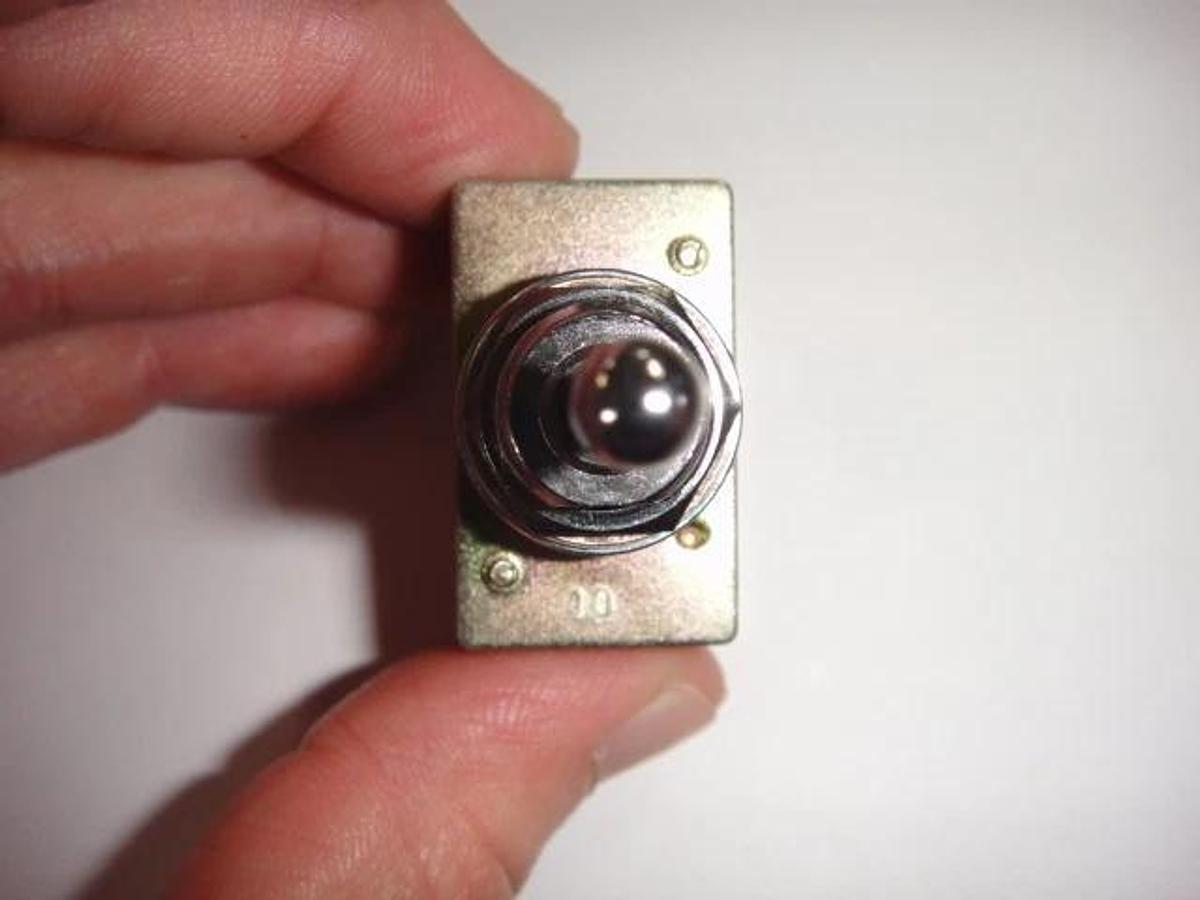 Hamada Snap Switch, Part #E13-98-3