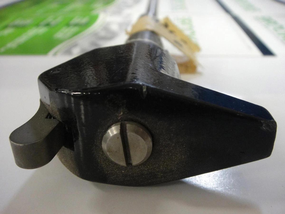 Hamada Form Roller Shaft with Handle, Part #G26-68-1B-8