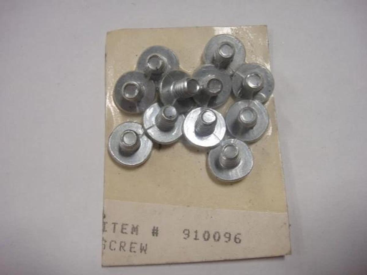 Used T-51 Townsend Truss Head Screw, Part #910096