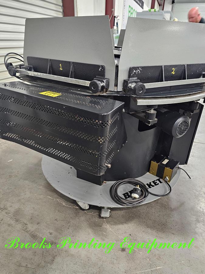 Used Brackett 19" Circular Padder