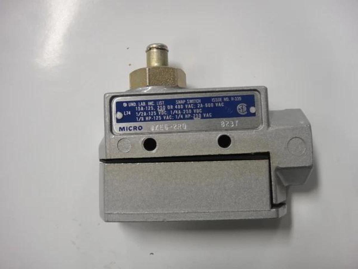Honeywell Enclosed Micro Switch, Top Actuator, SPDT