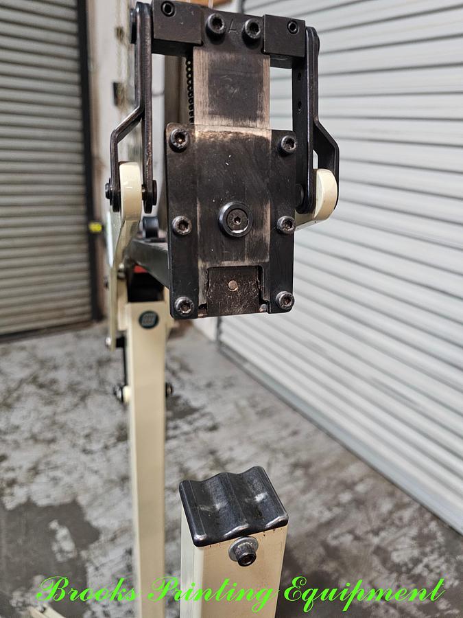 Used Carton Closing Company Clincher Stapler 1-3/8" "A" to 7/8"