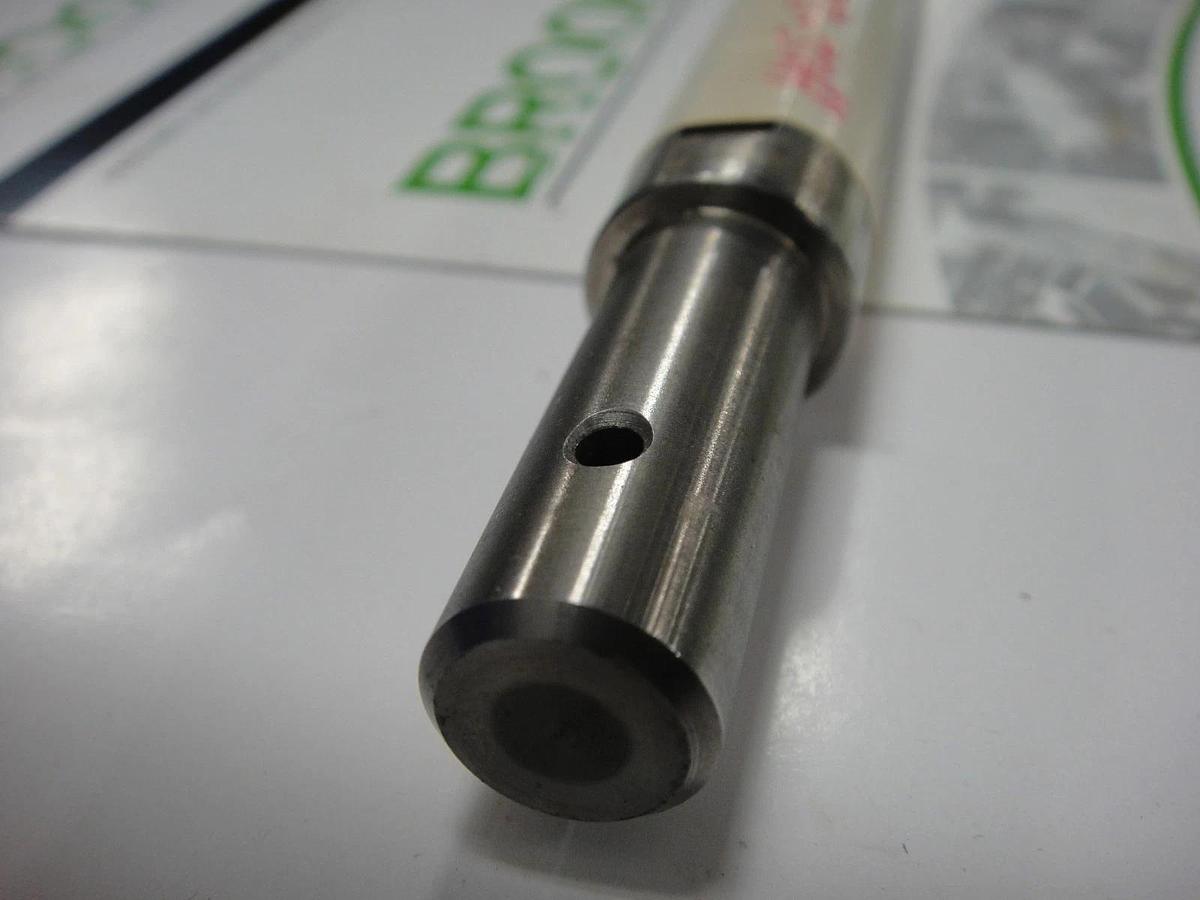 Hamada Suction Pivot Shaft, Part #H05-53-6
