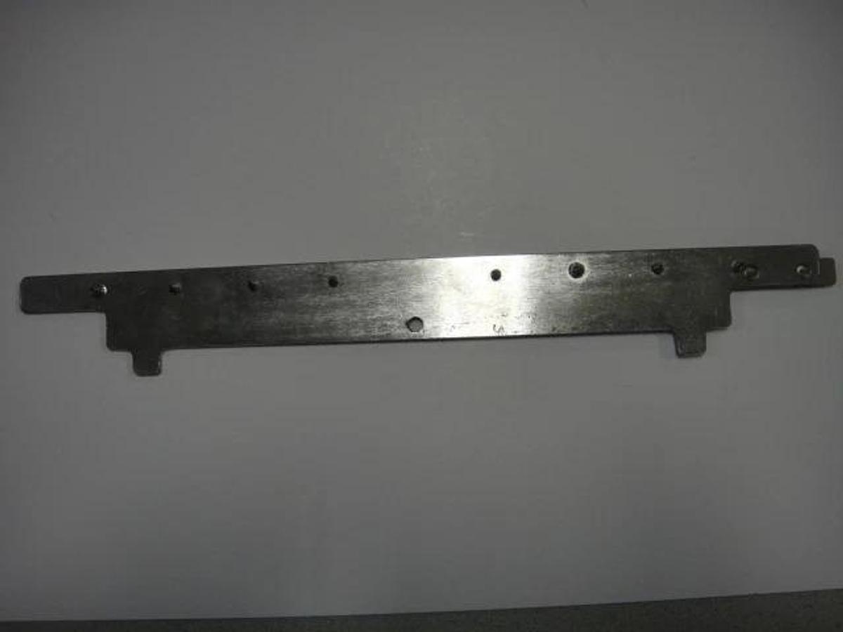 Hamada Hook Plate Off Center, Part #MC04-18B