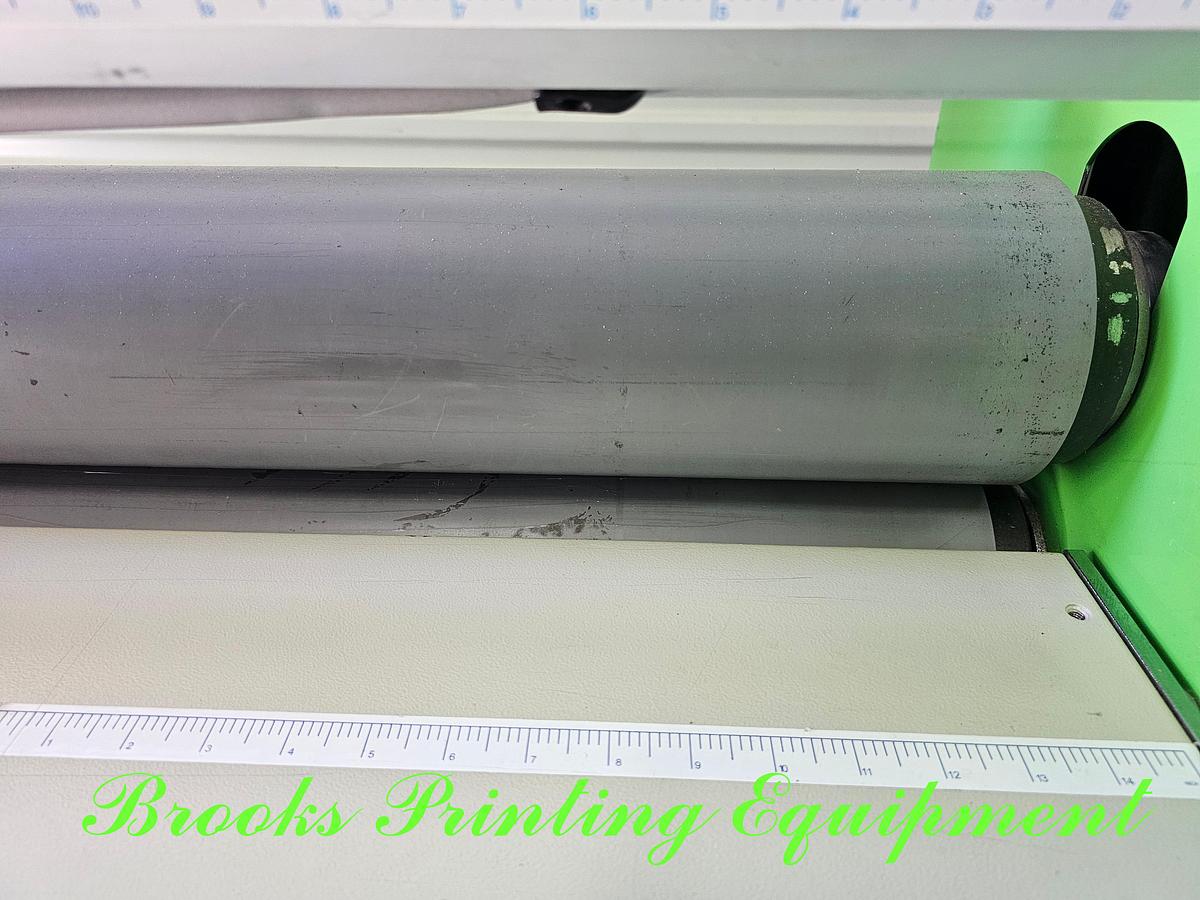 Used 65" Master VT-600 Cold Laminator