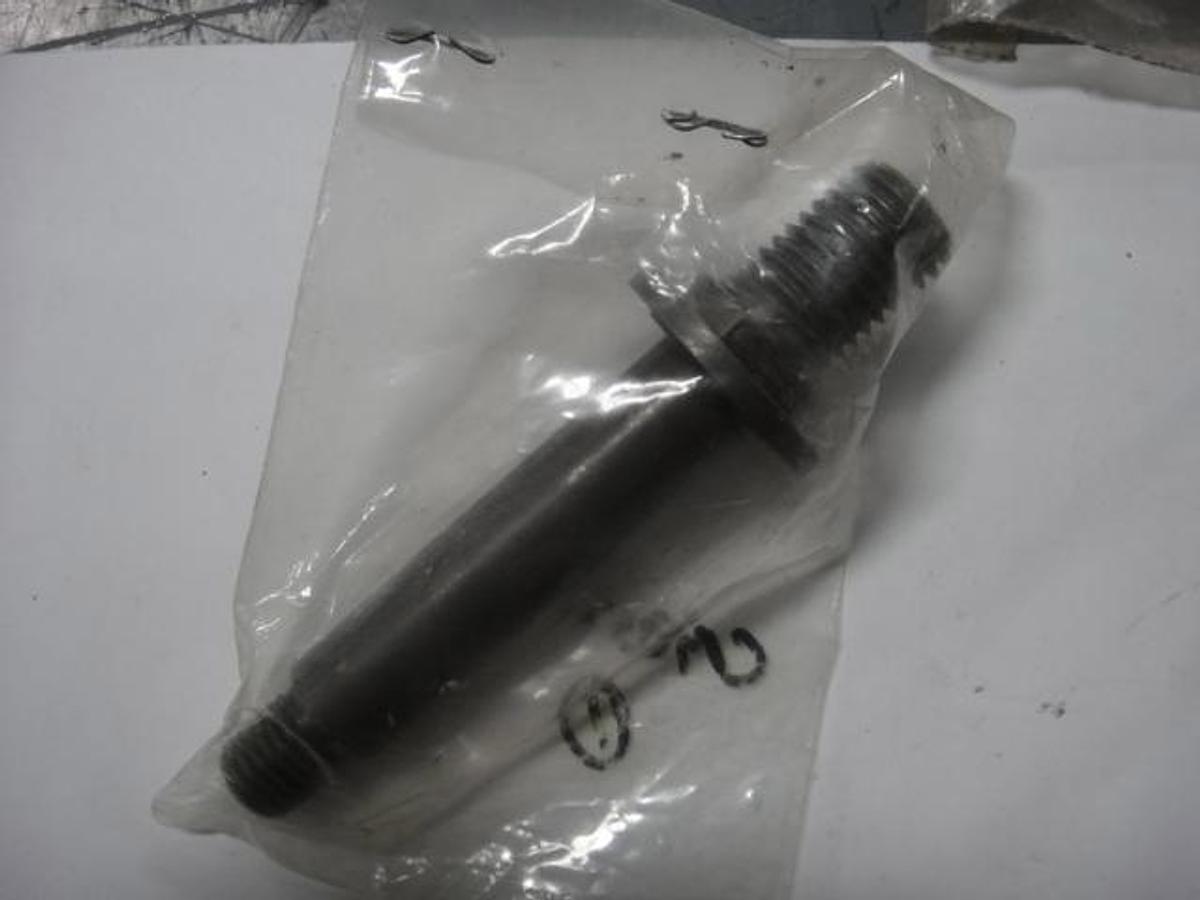 Used Hamada Pulley Shaft, Part #CM05-71