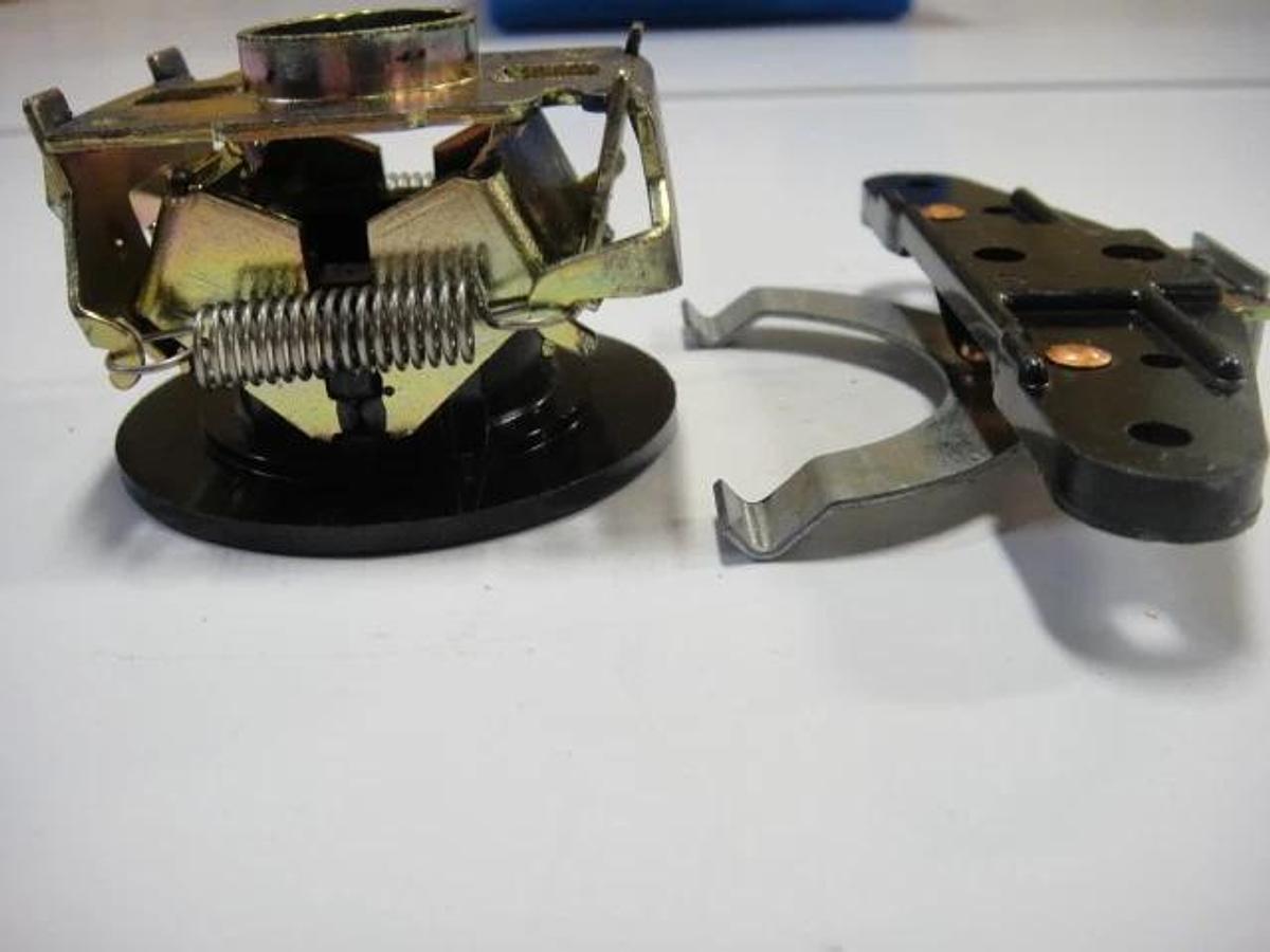 Hamada Switch (PB)-Governor (LA) Part #E91-10-3