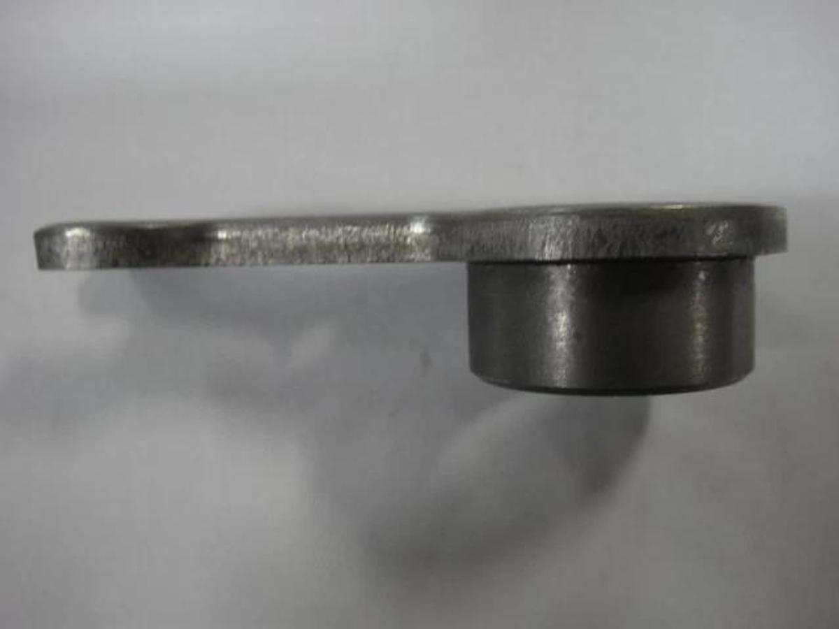 Hamada Ductor Roller Bracket, Part #7203-06010A