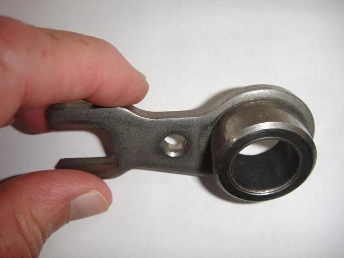 Hamada Ductor Roller Bracket, Part #7403-06006B