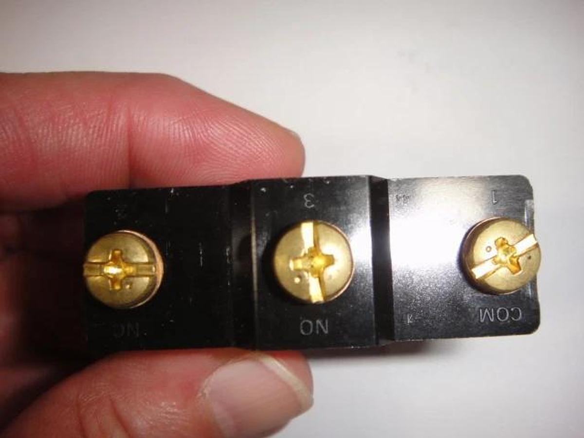 Hamada Limit Switch (SNS), Part #M11-12-3