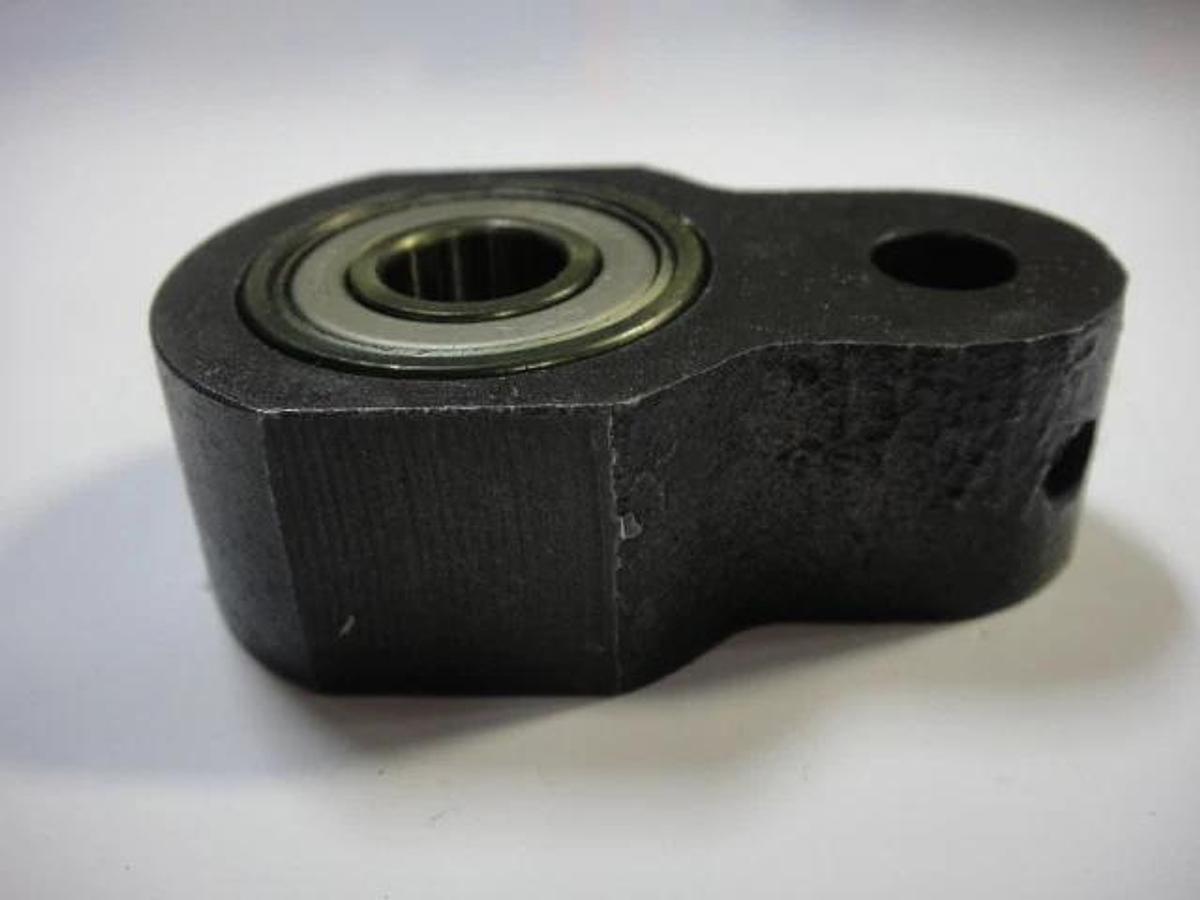 Hamada Ductor Roller Bracket, Part #CP18-38A