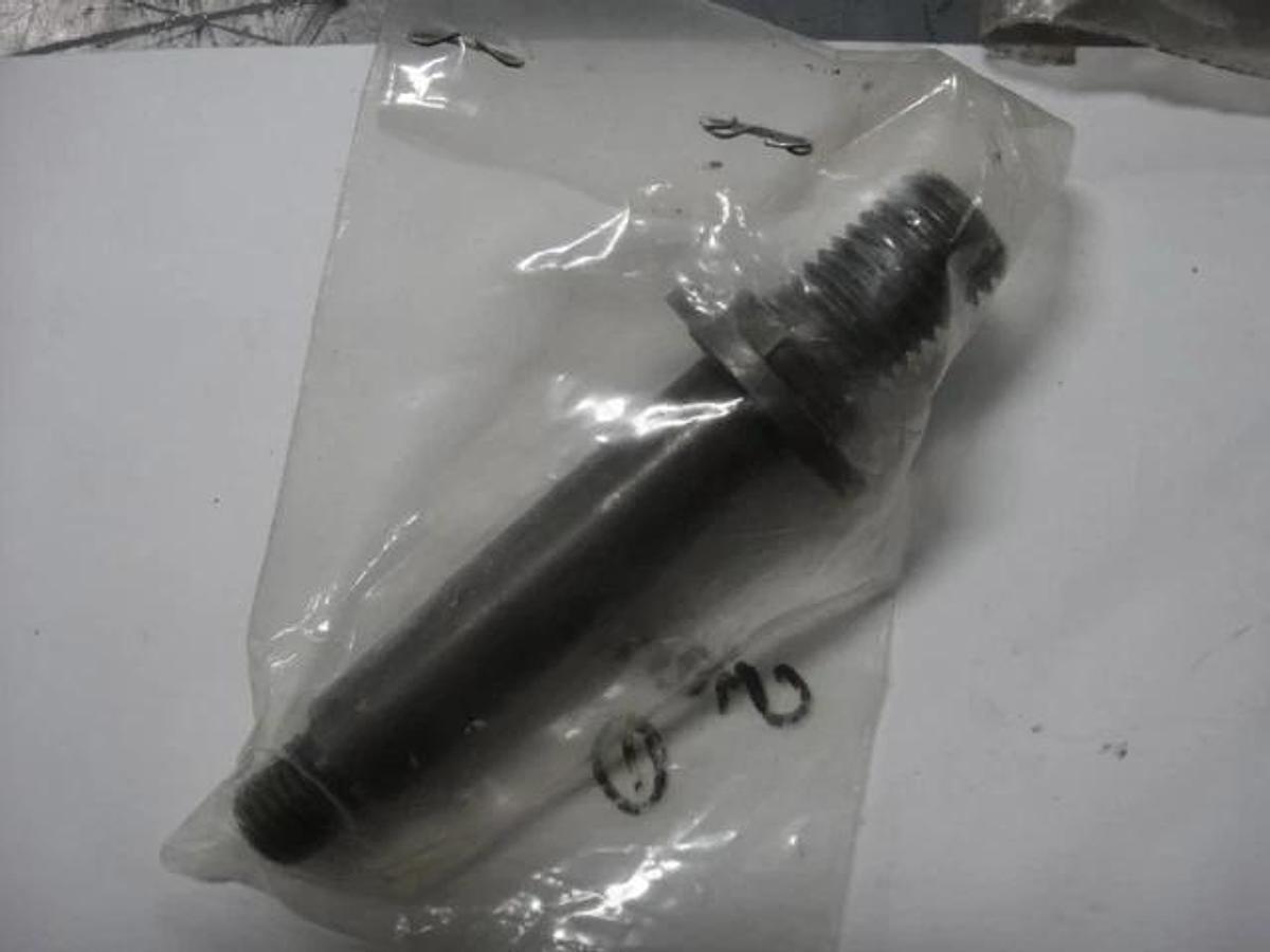 Used Hamada Pulley Shaft, Part #CM05-71