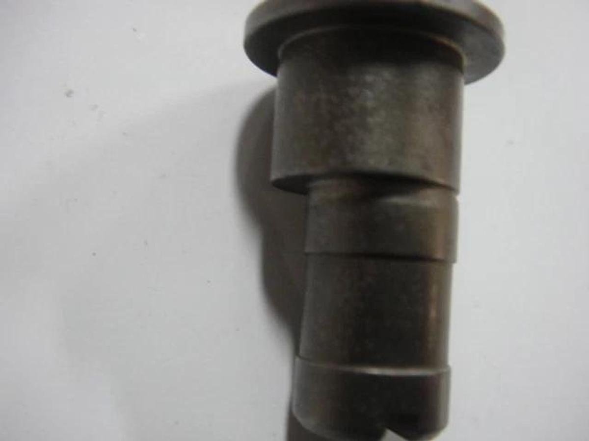 Hamada Eccentric Stud