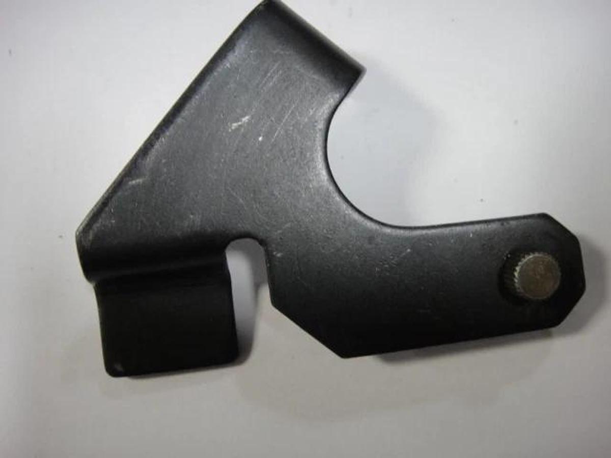 Hamada Distributor Roller Latch, Part #G24-43-3