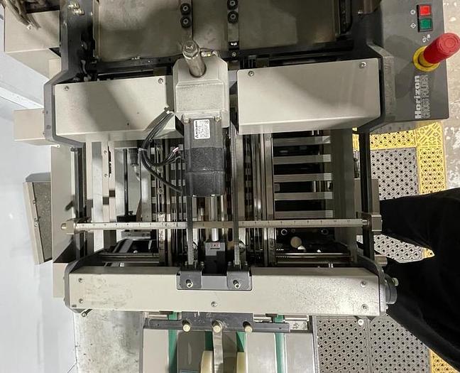 Used Horizon AFC-544 AKT Cross Folder with Horizon Round Pile Feeder Unit, Video