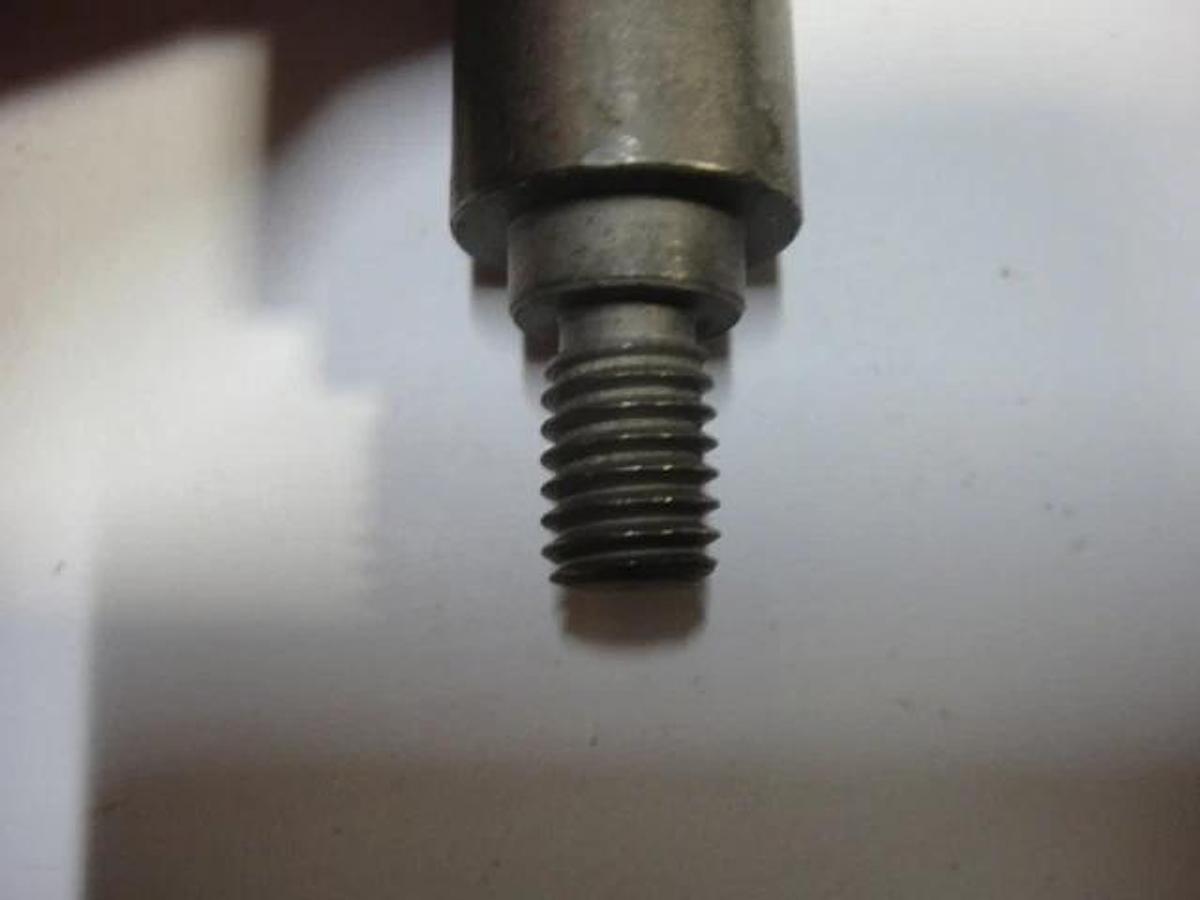 Hamada (SCHM) Screw, Part #EH11-06