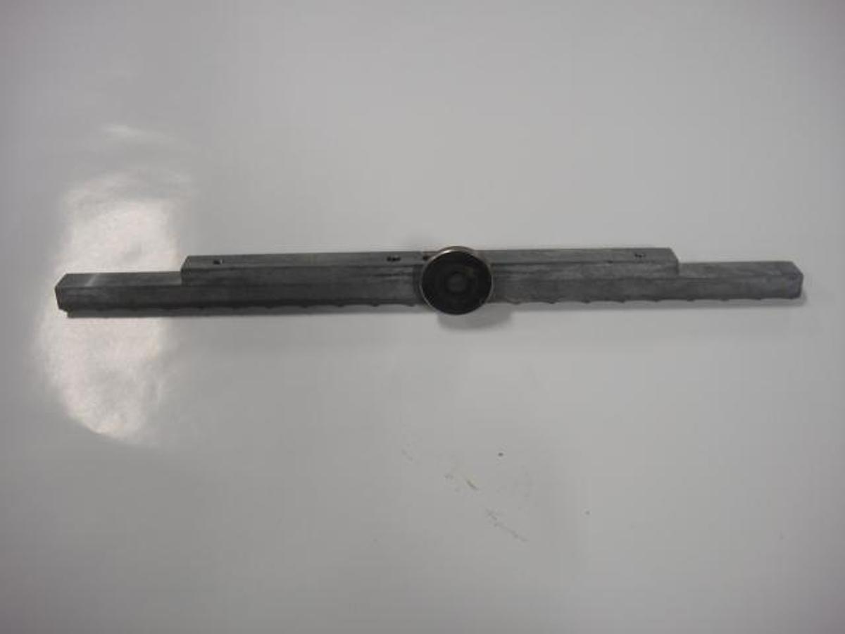 Used Multi 1250 Bottom Blanket Clamp