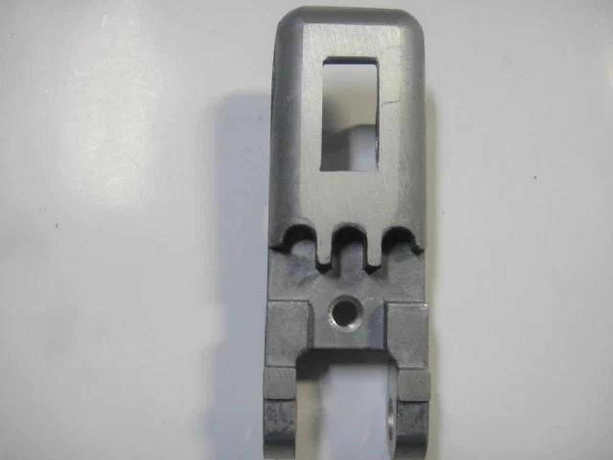 Hamada Upper Roller Bracket (NOPS), Part #H37-21-3