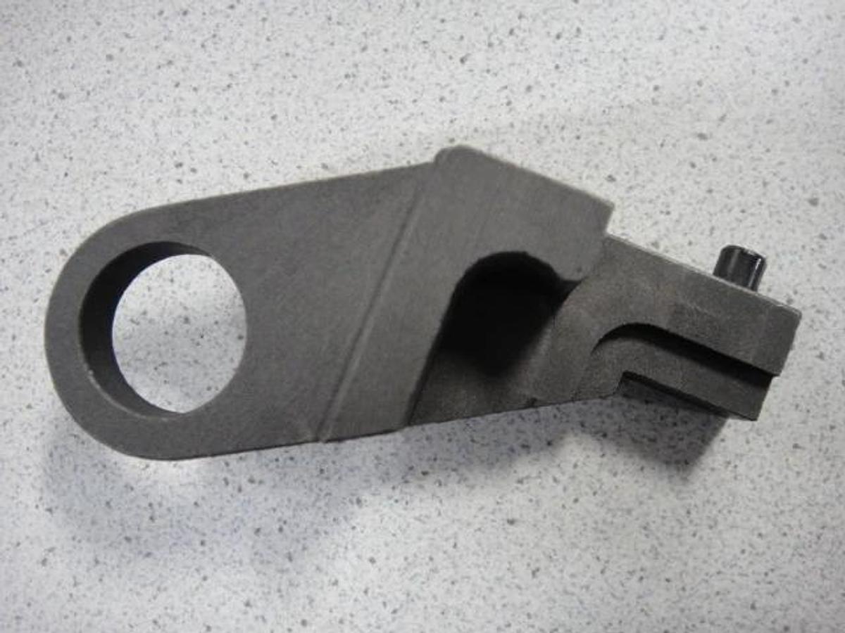 Hamada Distributor Roller Bracket, Part #I24-28-1A-3